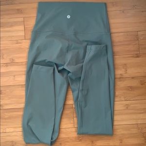 Wunder Under Super High Rise